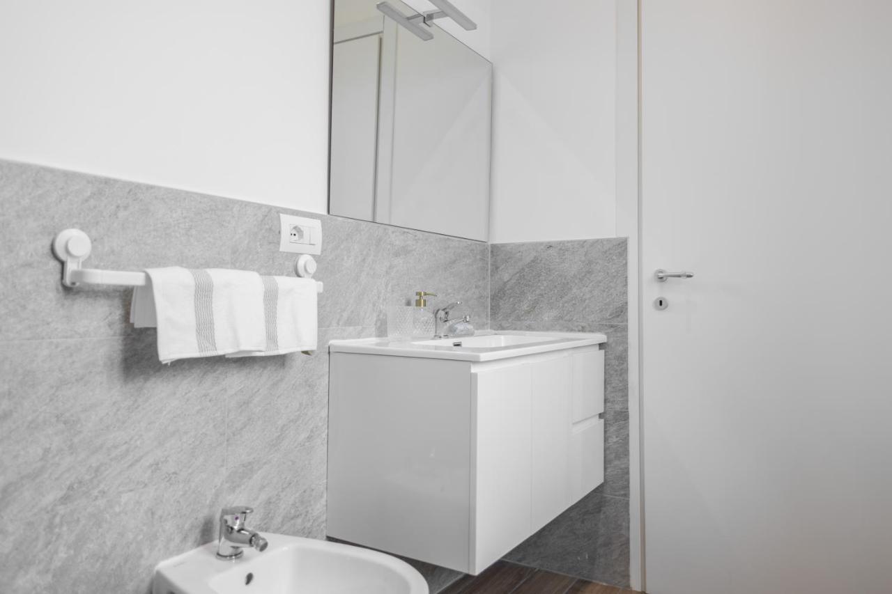 Lora Apartment,Free Private Parking, Self Check In,1 科莫 外观 照片