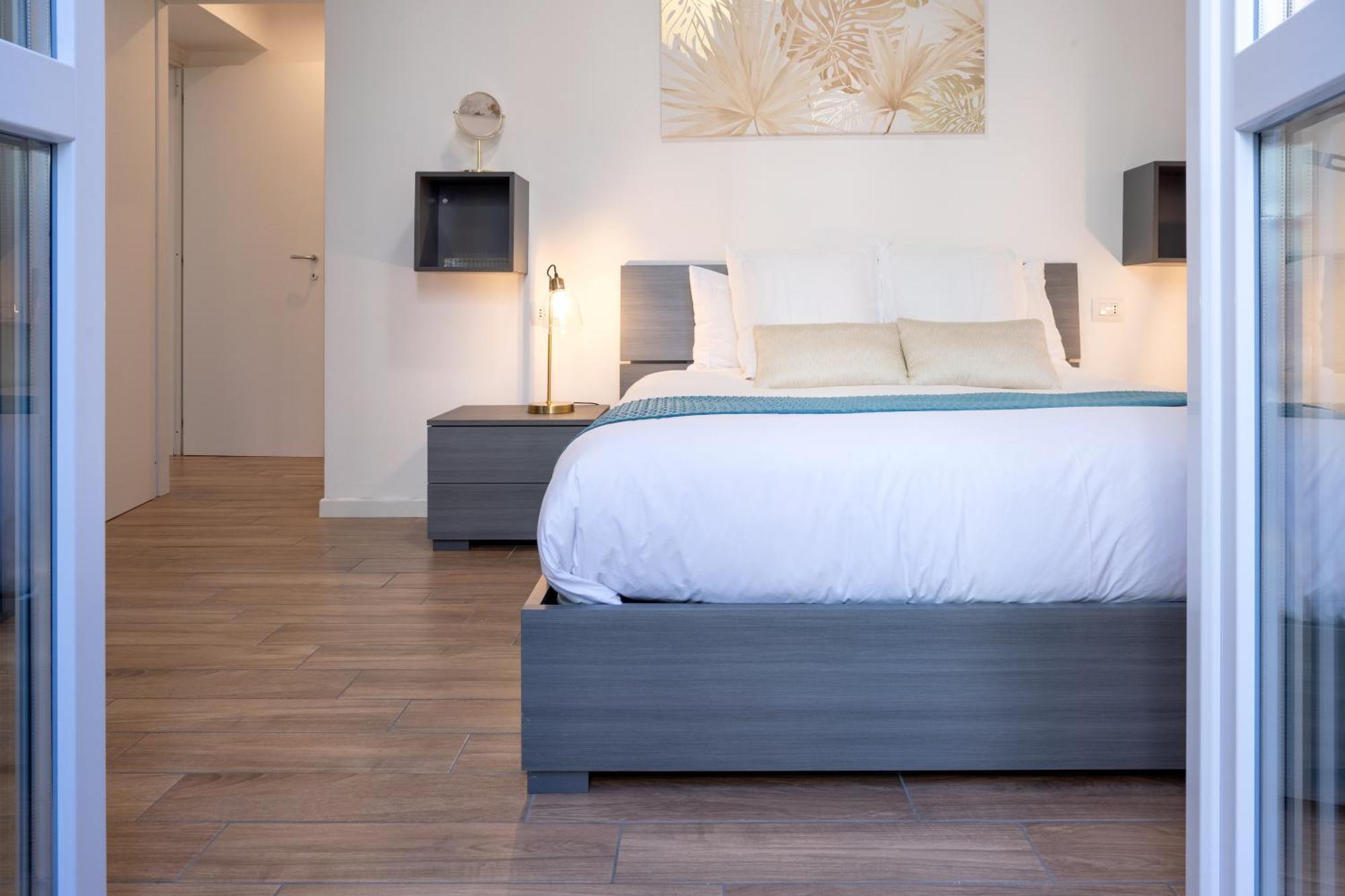 Lora Apartment,Free Private Parking, Self Check In,1 科莫 外观 照片