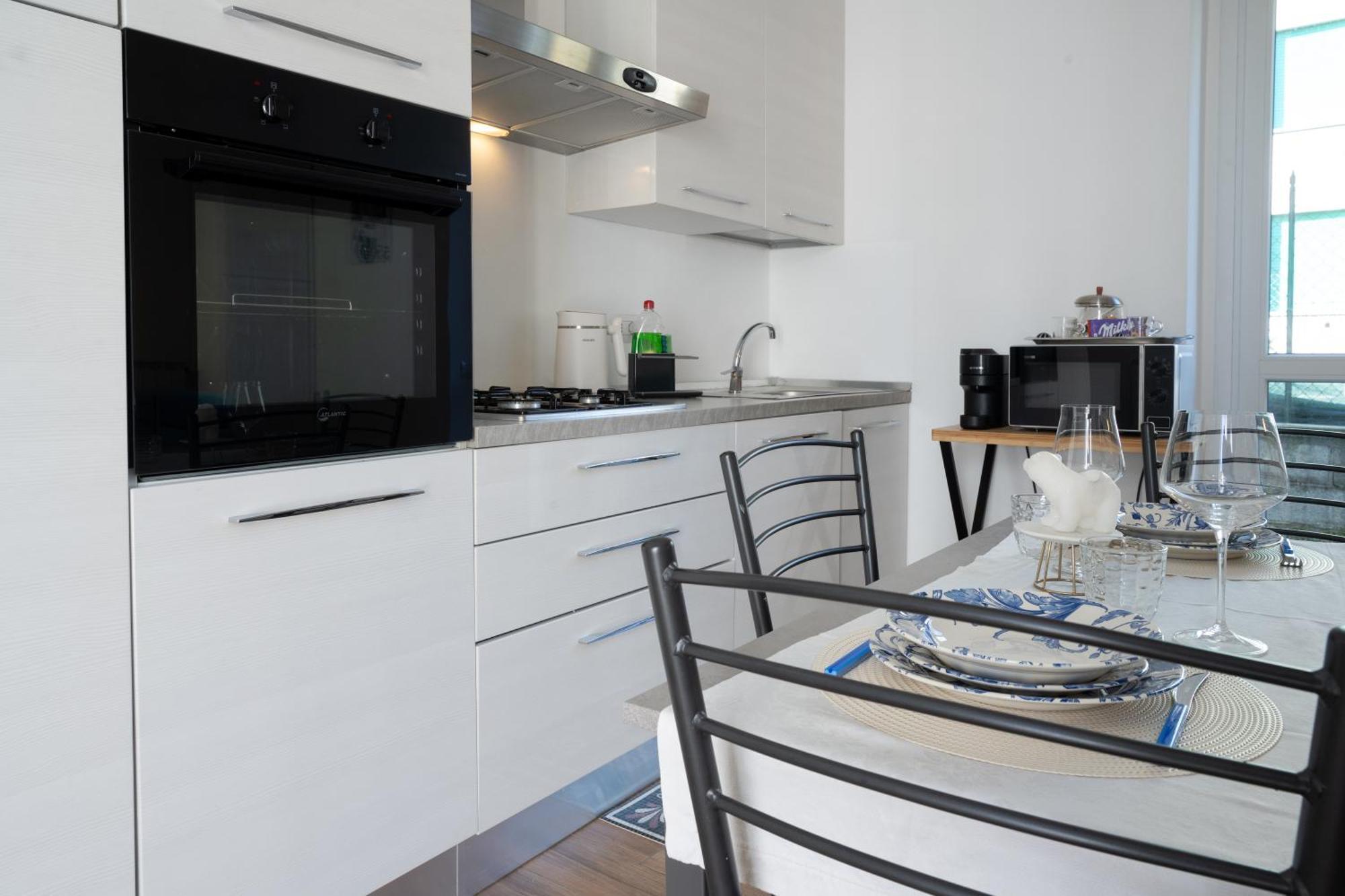 Lora Apartment,Free Private Parking, Self Check In,1 科莫 外观 照片